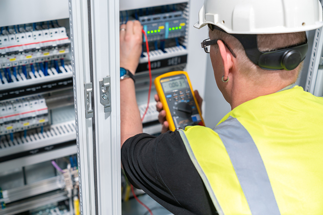 Elektroanlagen-Kontrolle bei Hutton Elektrotechnik in Frammersbach
