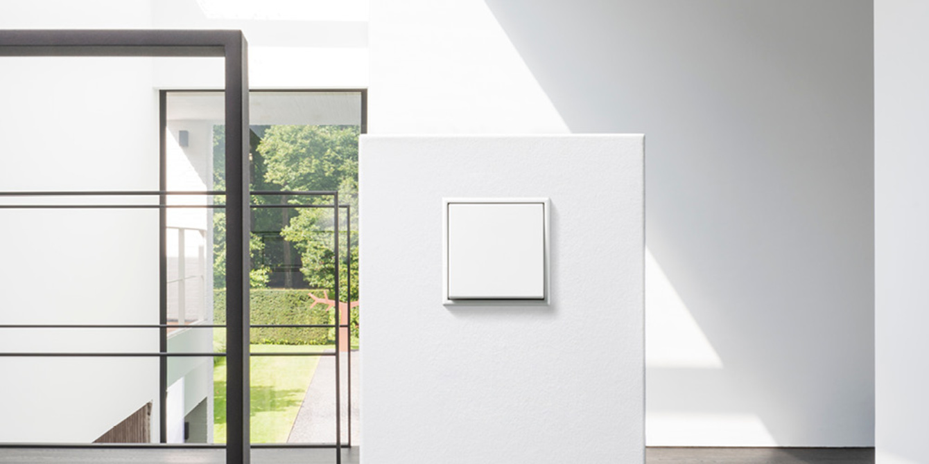 JUNG Schalterprogramme bei Hutton Elektrotechnik in Frammersbach